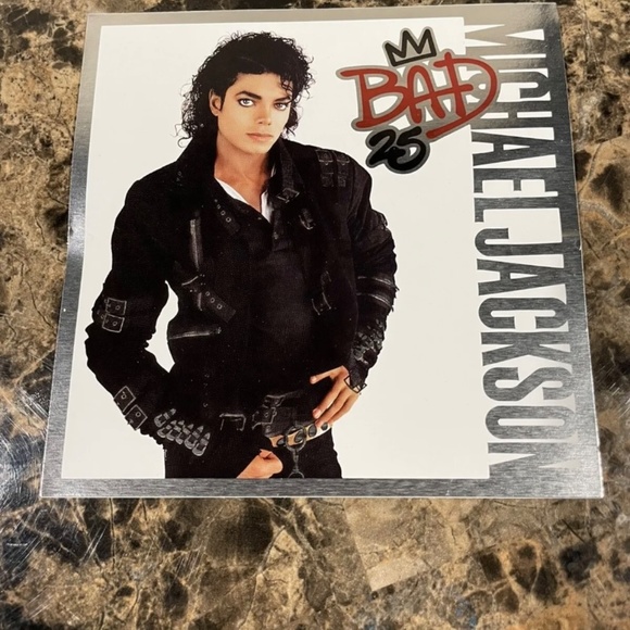 Michael Jackson BAD: 25th Anniversary Deluxe Edition - Picture 6 of 12